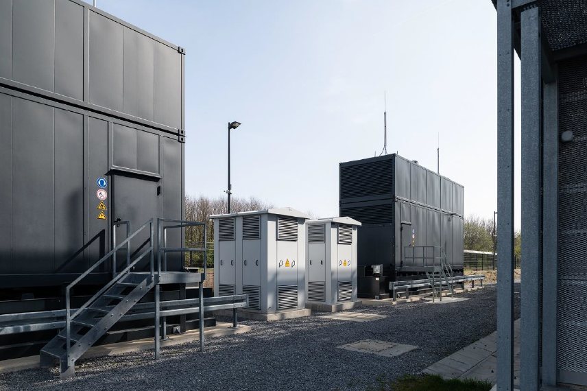 Netzersatzanlagen und Trafostationen am Rechenzentrum